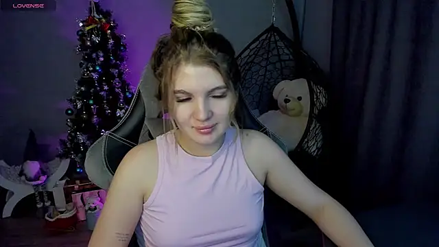 Snapshot of lily_williamss chatting on 12, 1, 2025 lily williamss online show from 12, 1, 2025