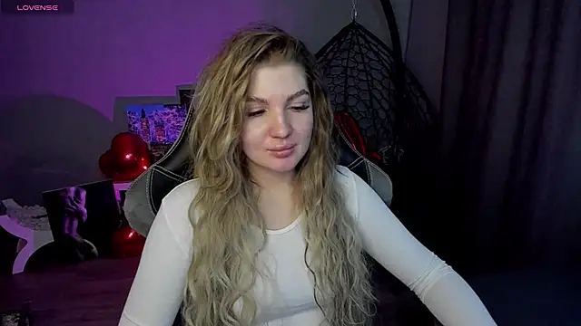 Snapshot of lily_williamss chatting on 9, 2, 2025 lily williamss online show from 9, 2, 2025