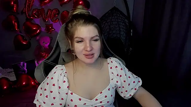 Snapshot of lily_williamss chatting on 14, 2, 2025 lily williamss online show from 14, 2, 2025