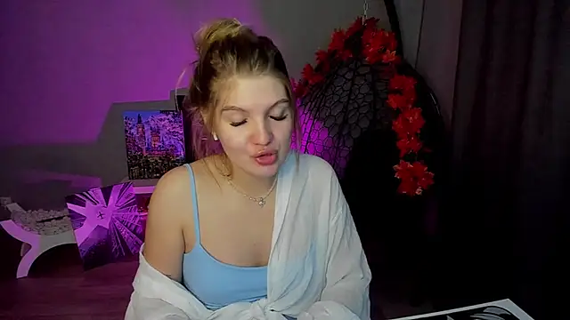 Snapshot of lily_williamss chatting on 28, 9, 2025 lily williamss online show from 28, 9, 2025