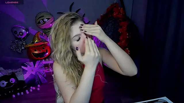 Snapshot of lily_williamss chatting on 19, 10, 2025 lily williamss online show from 19, 10, 2025