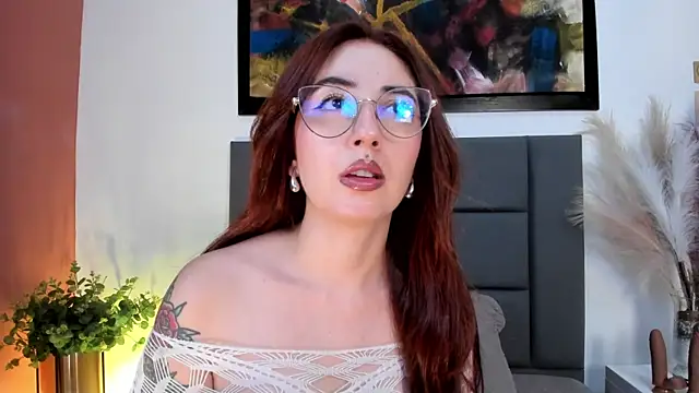 Snapshot of Emilywatsonn chatting on 23, 10, 2025 Emilywatsonn online show from 23, 10, 2025