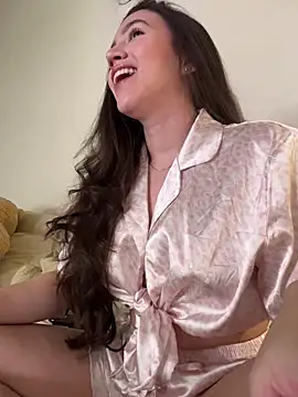 Amelia Rouse online show from 19, 12, 2025