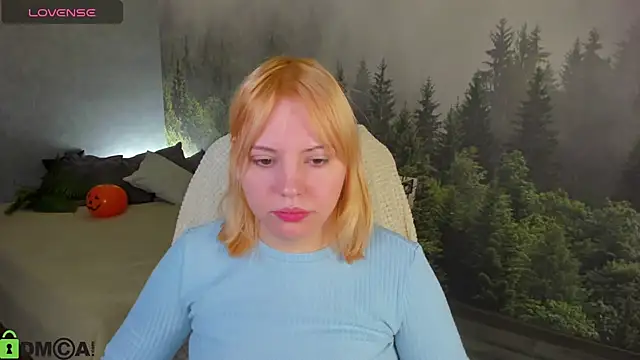 Stacy Luv online show from 25, 10, 2025