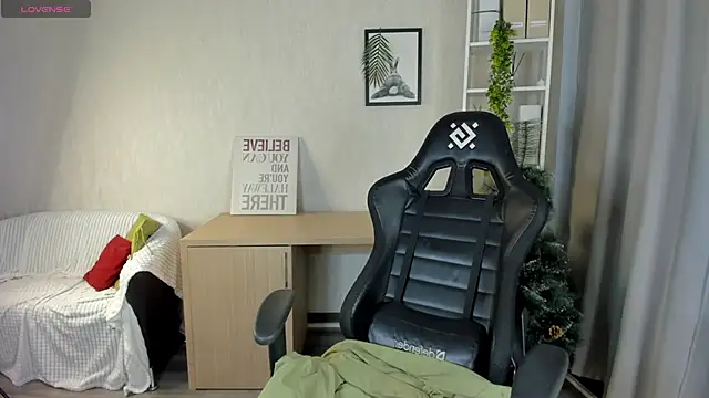 Stacy Luv online show from 14, 12, 2025