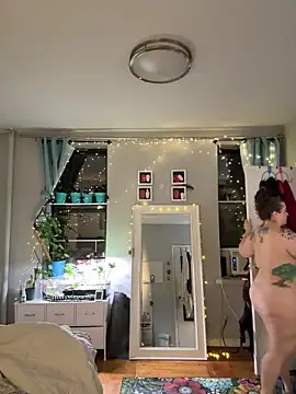 sylviahhh online show from 14, 6, 2026