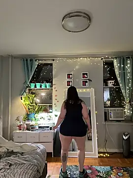 sylviahhh online show from 17, 6, 2026
