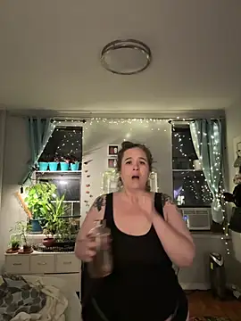 sylviahhh online show from 3, 7, 2026