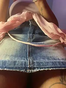 Snapshot of Cherrytowild chatting on 3, 2, 2025 Cherrytowild online show from 3, 2, 2025