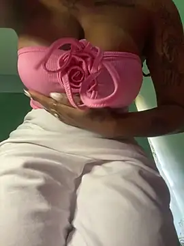 Snapshot of Cherrytowild chatting on 3, 3, 2025 Cherrytowild online show from 3, 3, 2025