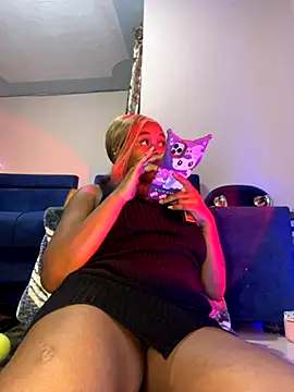 Snapshot of Cherrytowild chatting on 13, 10, 2025 Cherrytowild online show from 13, 10, 2025