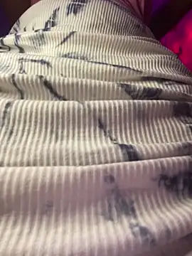 Snapshot of Cherrytowild chatting on 17, 10, 2025 Cherrytowild online show from 17, 10, 2025