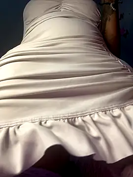 Snapshot of Cherrytowild chatting on 12, 11, 2025 Cherrytowild online show from 12, 11, 2025