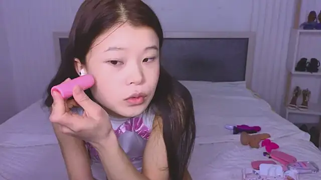 Snapshot of Tina_Kim_ chatting on 22, 1, 2025 Tina Kim online show from 22, 1, 2025