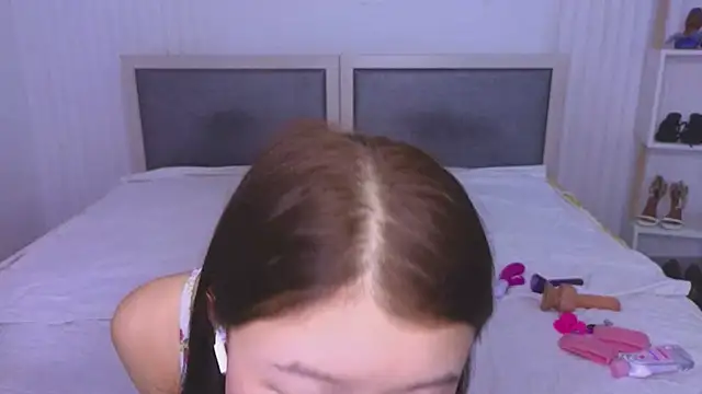 Snapshot of Tina_Kim_ chatting on 22, 1, 2025 Tina Kim online show from 22, 1, 2025