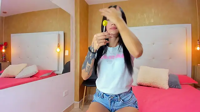 Little Jenni online show from 18, 2, 2025