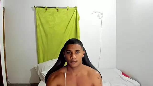Snapshot of corzoethan chatting on 25, 6, 2026 corzoethan online show from 25, 6, 2026