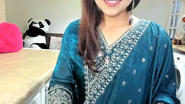 winterforu online show from 9, 2, 2025