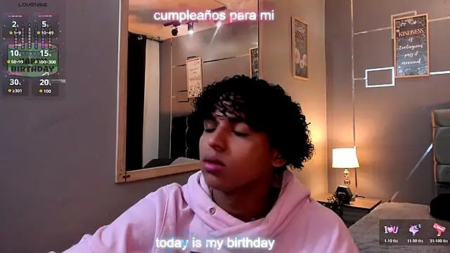 Snapshot of Noah_Smith04 chatting on 16, 12, 2025 Noah Smith04 online show from 16, 12, 2025