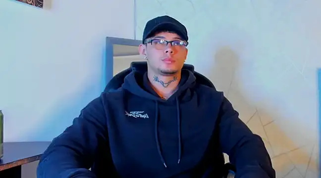 NoahhBrown online show from 16, 2, 2025