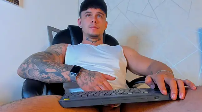 NoahhBrown online show from 3, 3, 2025