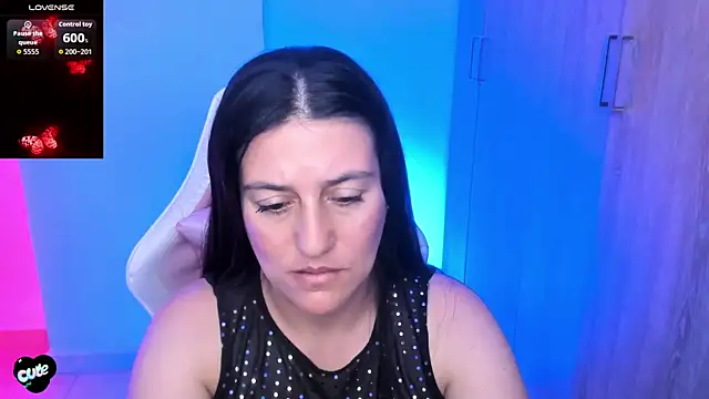 Saskyaa online show from 10, 4, 2026