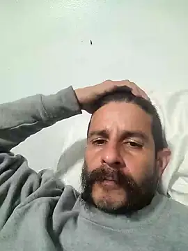 Snapshot of LongDickZee562 chatting on 18, 11, 2025 LongDickZee562 online show from 18, 11, 2025