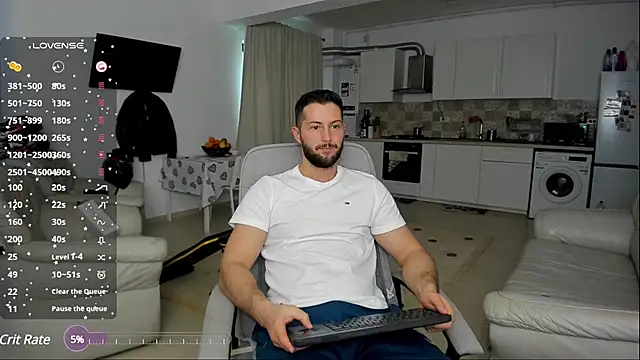 Snapshot of ZackFraser chatting on 9, 1, 2025 ZackFraser online show from 9, 1, 2025