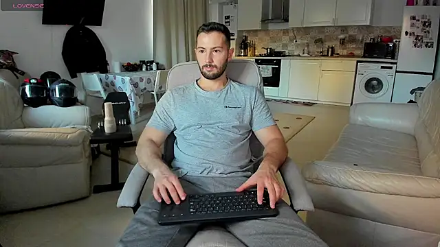 Snapshot of ZackFraser chatting on 23, 10, 2025 ZackFraser online show from 23, 10, 2025