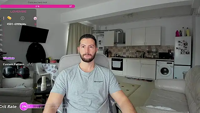 Snapshot of ZackFraser chatting on 6, 11, 2025 ZackFraser online show from 6, 11, 2025