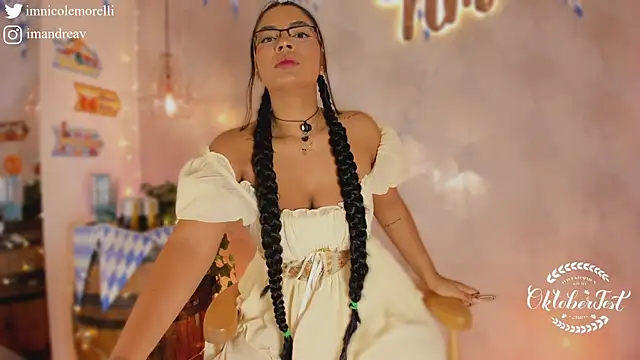 Nicolemorelli2 online show from 3, 10, 2025