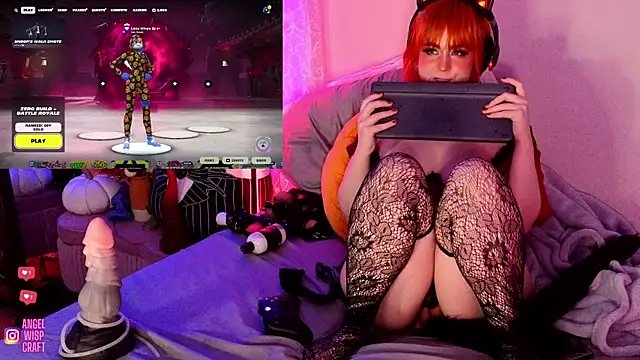 Angel-Lewd-Cake online show from 3, 12, 2024