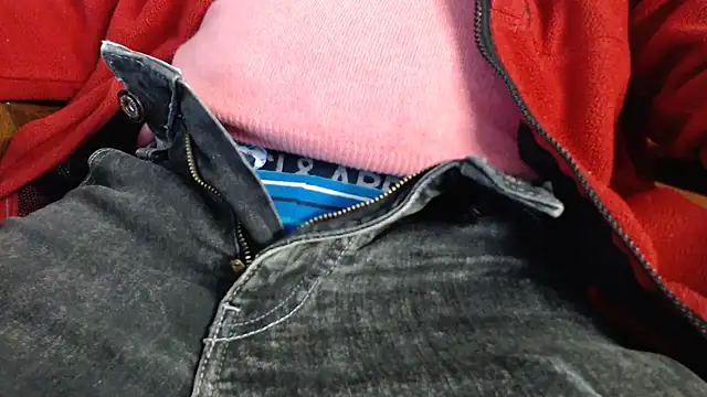 Snapshot of smoothandtiny chatting on 8, 3, 2025 smoothandtiny online show from 8, 3, 2025