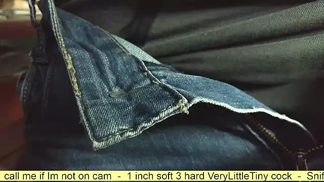 Snapshot of smoothandtiny chatting on 13, 11, 2025 smoothandtiny online show from 13, 11, 2025