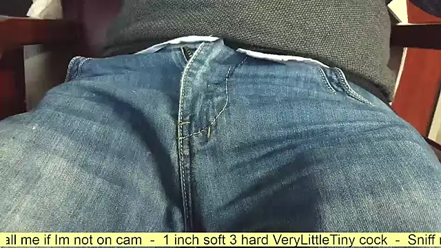 Snapshot of smoothandtiny chatting on 17, 11, 2025 smoothandtiny online show from 17, 11, 2025