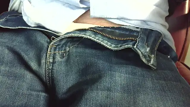 Snapshot of smoothandtiny chatting on 4, 12, 2025 smoothandtiny online show from 4, 12, 2025