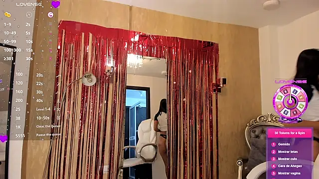 Snapshot of your_khloe chatting on 3, 1, 2025 your khloe online show from 3, 1, 2025