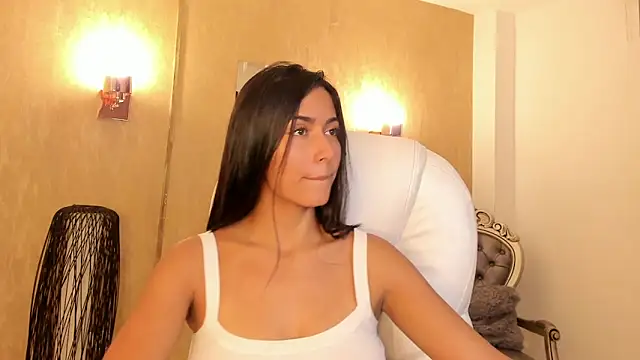 Snapshot of your_khloe chatting on 22, 2, 2025 your khloe online show from 22, 2, 2025