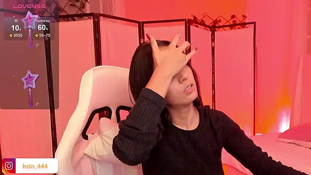 Snapshot of your_khloe chatting on 15, 11, 2025 your khloe online show from 15, 11, 2025