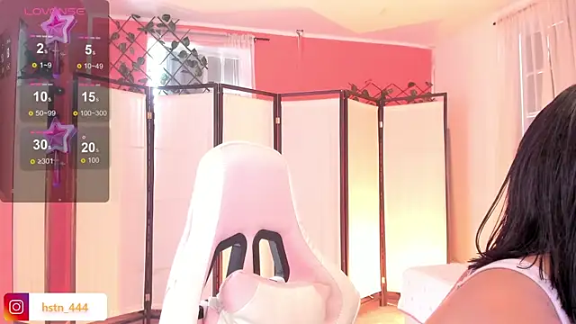 Snapshot of your_khloe chatting on 15, 11, 2025 your khloe online show from 15, 11, 2025