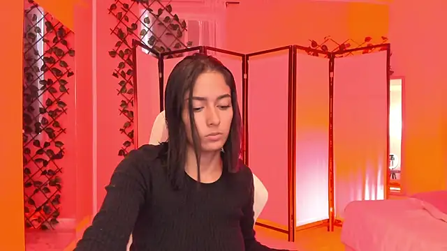 Snapshot of your_khloe chatting on 27, 11, 2025 your khloe online show from 27, 11, 2025