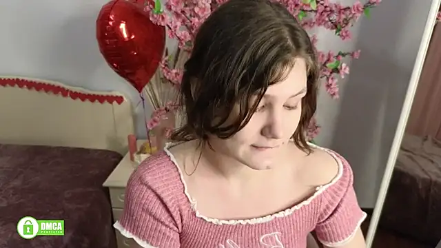 Snapshot of Charlotte_wow chatting on 14, 2, 2025 Charlotte wow online show from 14, 2, 2025