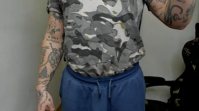 layneinchains online show from 16, 1, 2025