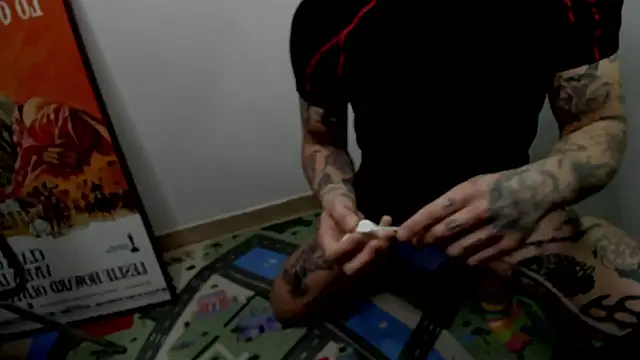 layneinchains online show from 10, 10, 2025