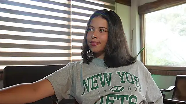 Snapshot of Kozzy_ chatting on 2, 3, 2025 Kozzy online show from 2, 3, 2025