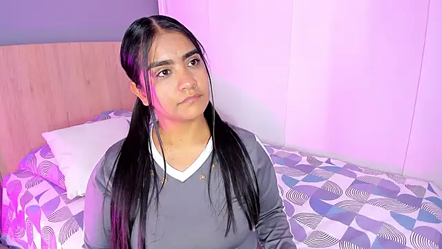 Snapshot of hannnasmith chatting on 14, 11, 2025 hannnasmith online show from 14, 11, 2025