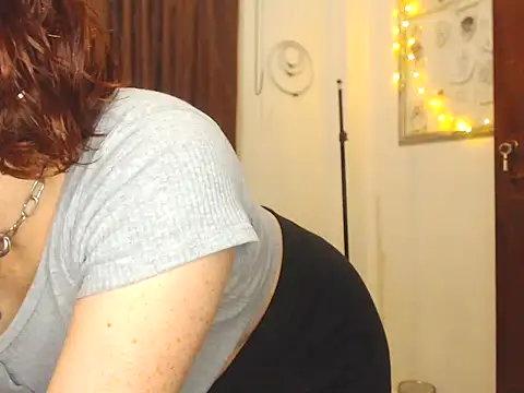 Snapshot of Redhead_incandy chatting on 9, 3, 2025 Redhead incandy online show from 9, 3, 2025