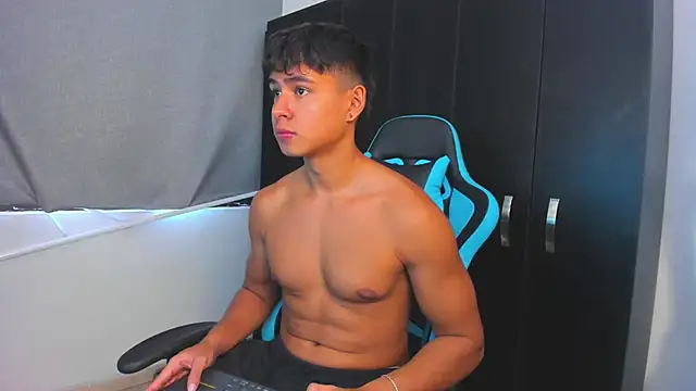 Snapshot of Bray_Kevin chatting on 22, 11, 2025 Bray Kevin online show from 22, 11, 2025