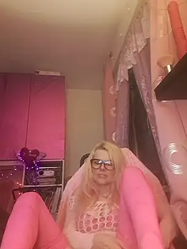 Snapshot of Angeldevilus chatting on 2, 3, 2025 Angeldevilus online show from 2, 3, 2025