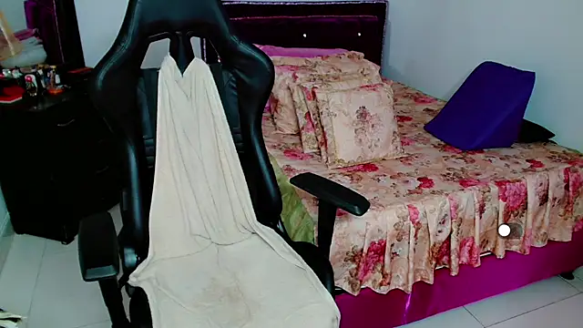 Lily Benet1 online show from 23, 2, 2025